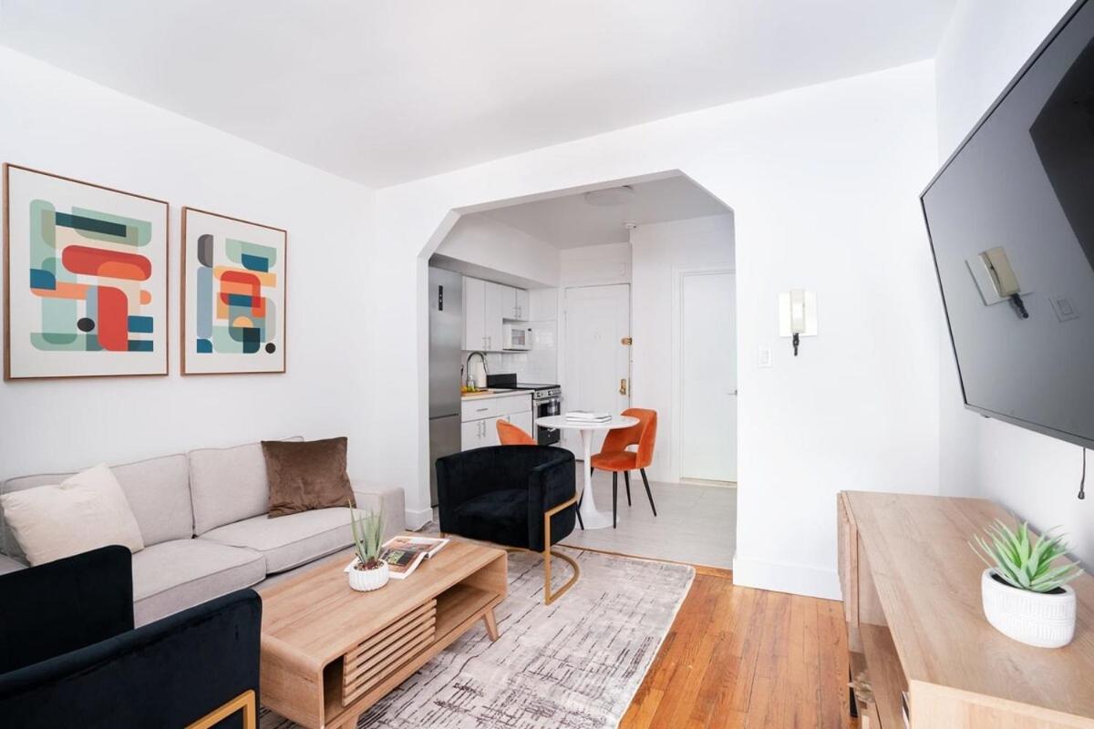 444-3a Newly Renovated 1br - Elevator Building Apartment